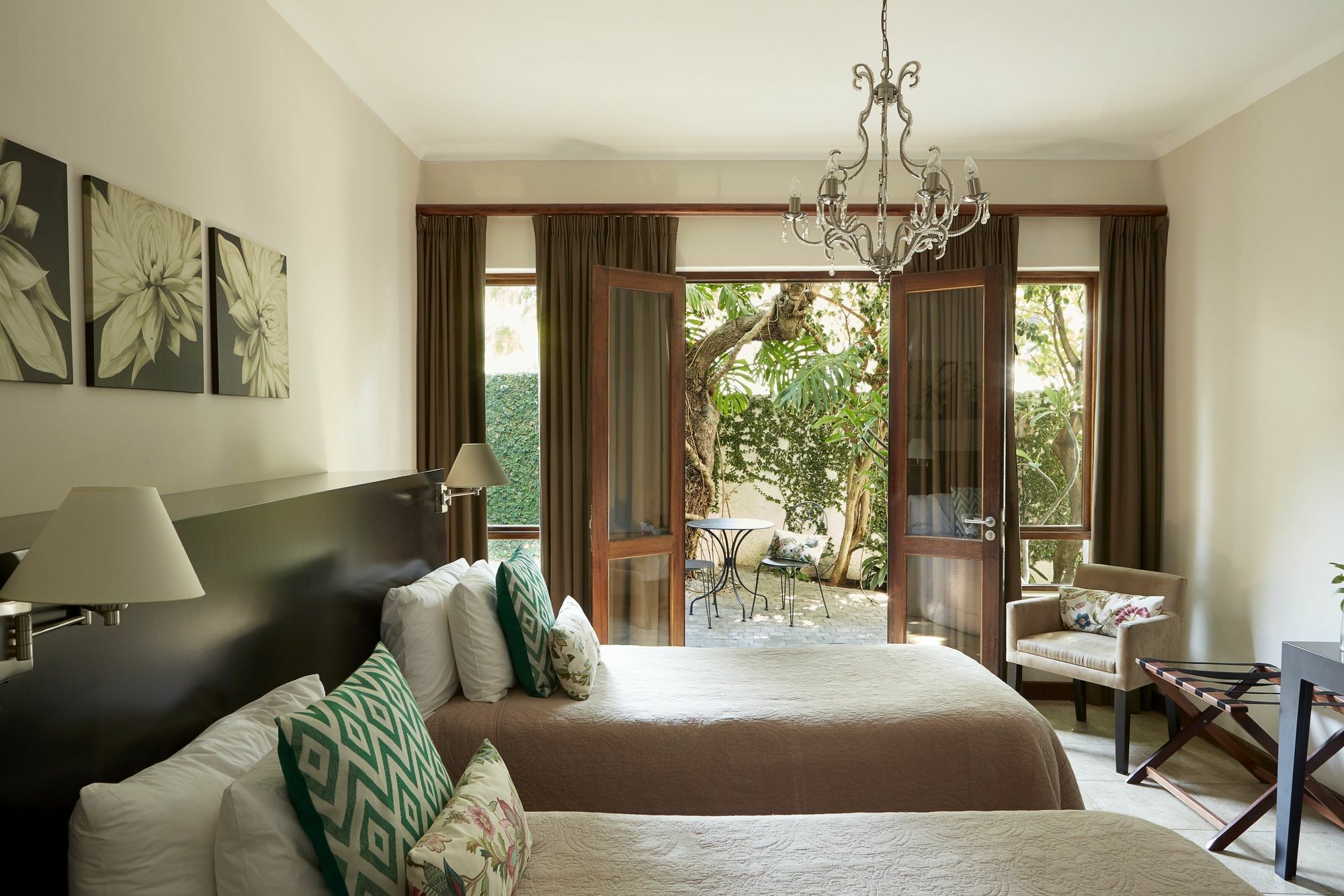 Bayflowers Guest House Cape Town Exterior photo